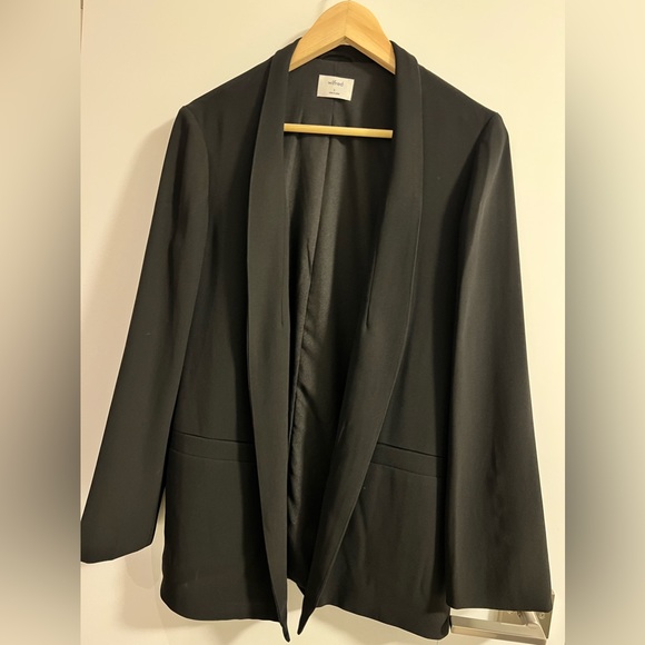 Aritzia Wilfred Blazer in Black - Picture 3 of 4